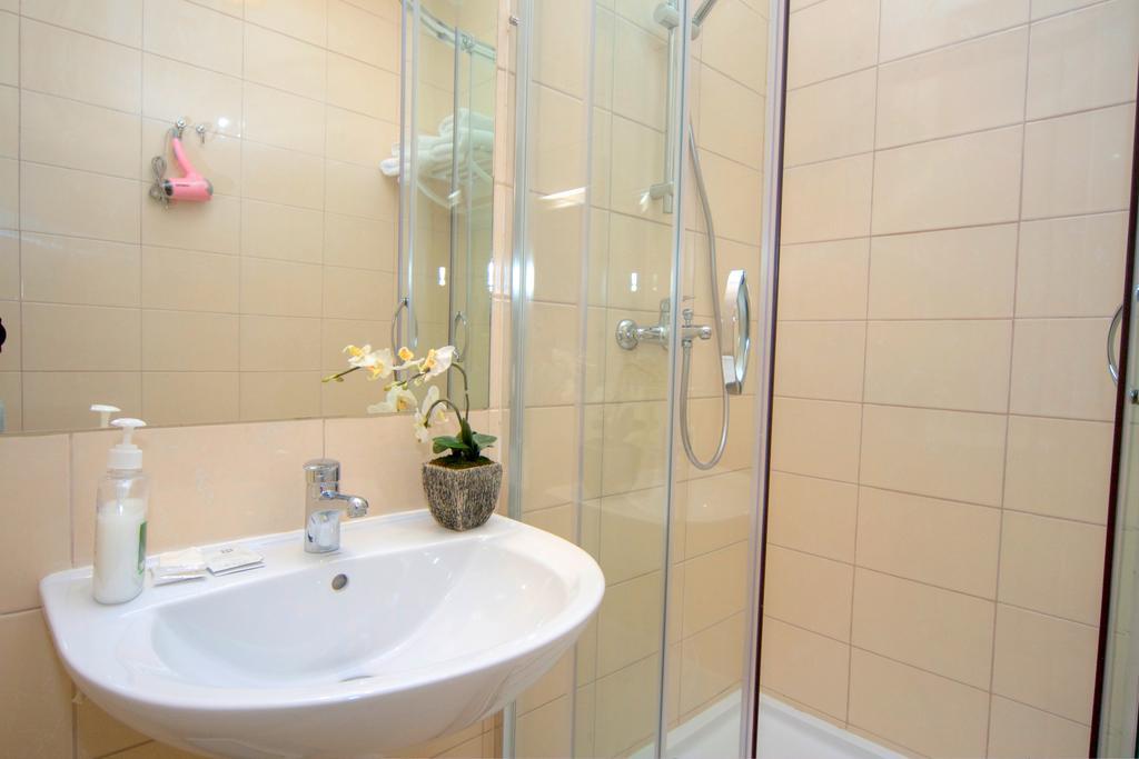 Sunday Apart Hotel Kyiv Exterior photo